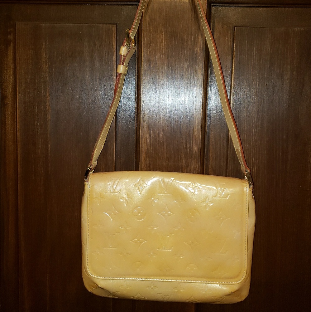 Louis Vuitton Vernis Thompson Street purse 10"x 8"!